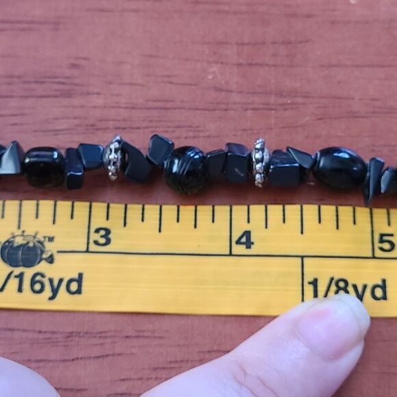 Black Onyx Chip & Round Bead Bracelet Toggle Clasp - Edgy Minimalist - 7"  J2-C3 - Picture 5 of 5